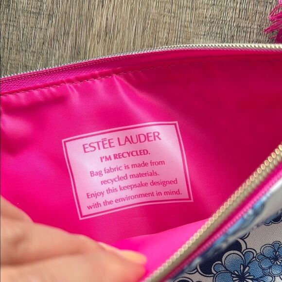 ESTEE LAUDER RECYCLED Blue and White Pouch with Pink Tassel Cosmetic bag - Picture 3 of 3
